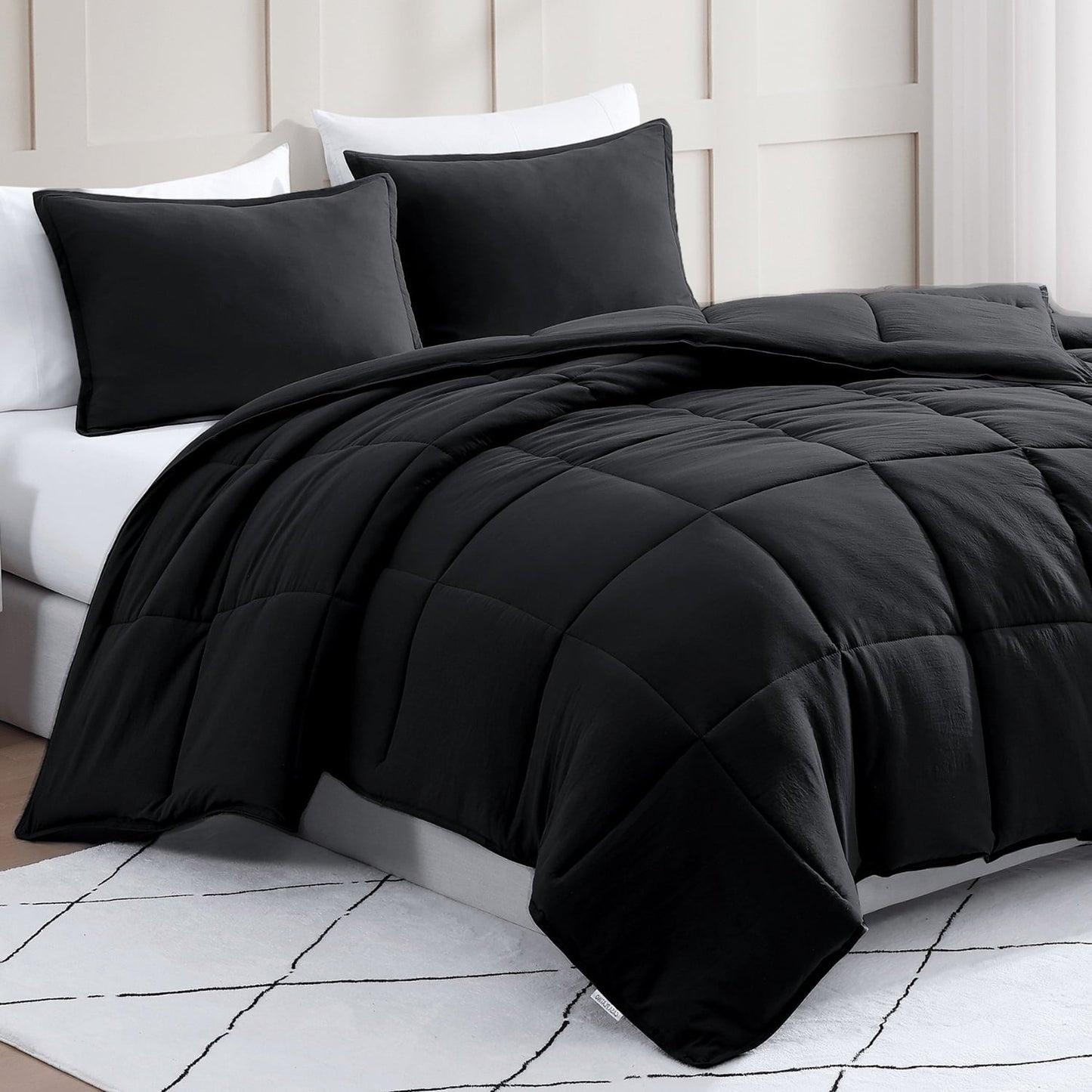 Down-Alternative Comforter cp-gallery: color=Black; size=Queen